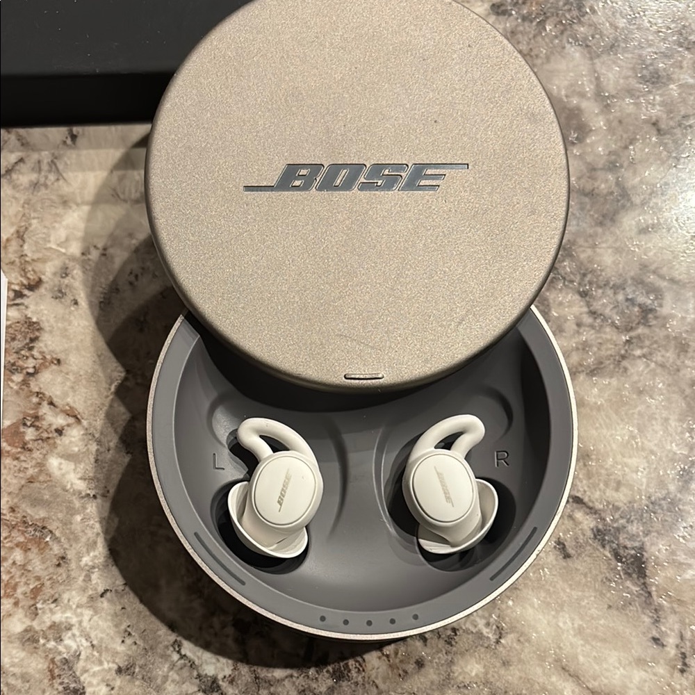 Bose QuietComfort Earbuds - White